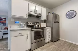 4337 N 53rd Ln, Phoenix, AZ 85031 - Photo 3