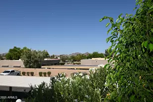 8649 E Royal Palm Rd, Scottsdale, AZ 85258 - Photo 33