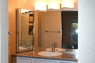 8649 E Royal Palm Rd, Scottsdale, AZ 85258 - Photo 21