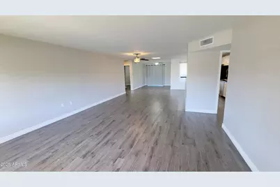 10562 W Campana Drive, Sun City, AZ 85351 - Photo 5