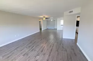 10562 W Campana Dr, Sun City, AZ 85351 - Photo 5