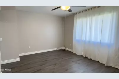 10562 W Campana Drive, Sun City, AZ 85351 - Photo 13