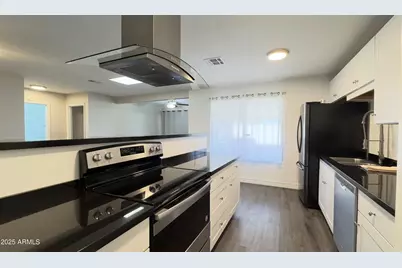 10562 W Campana Drive, Sun City, AZ 85351 - Photo 3