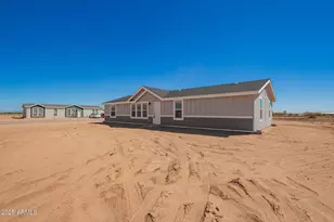 18191 N Amelia Dr, Maricopa, AZ 85139 - Photo 3