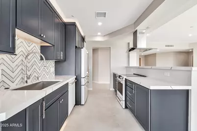 1040 E Osborn Road #404, Phoenix, AZ 85014 - Photo 17