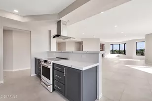 1040 E Osborn Rd, Phoenix, AZ 85014 - Photo 15