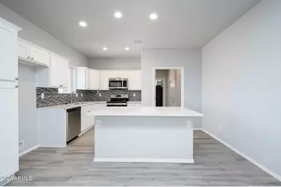 27227 N 147th Avenue, Surprise, AZ 85387 - Photo 9