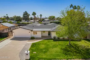 829 E Desert Park Ln, Phoenix, AZ 85020 - Photo 43