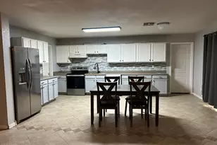 11429 W Cabrillo Dr, Arizona City, AZ 85123 - Photo 7