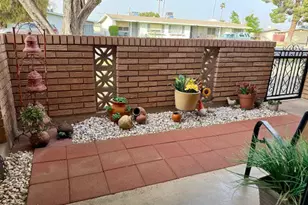 10323 W Deanne Dr, Sun City, AZ 85351 - Photo 5