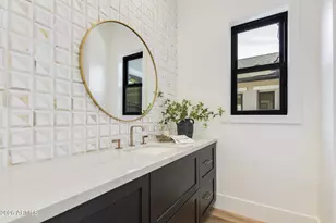 10242 N 58th St, Paradise Valley, AZ 85253 - Photo 35