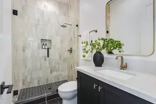 10242 N 58th St, Paradise Valley, AZ 85253 - Photo 39