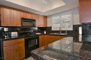 5104 N 32nd St, Phoenix, AZ 85018 - Photo 15