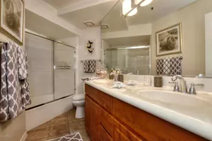 5104 N 32nd St, Phoenix, AZ 85018 - Photo 33