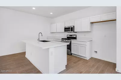 14636 W Sand Hills Road, Surprise, AZ 85387 - Photo 1