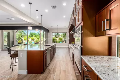 3110 E Cat Balue Drive, Phoenix, AZ 85050 - Photo 1