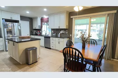 9814 W Shasta Drive, Sun City, AZ 85351 - Photo 3