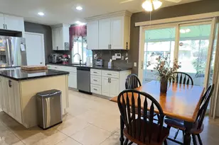 9814 W Shasta Dr, Sun City, AZ 85351 - Photo 3