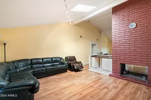 18256 N 75th Ave, Glendale, AZ 85308 - Photo 7