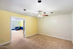 18256 N 75th Ave, Glendale, AZ 85308 - Photo 11