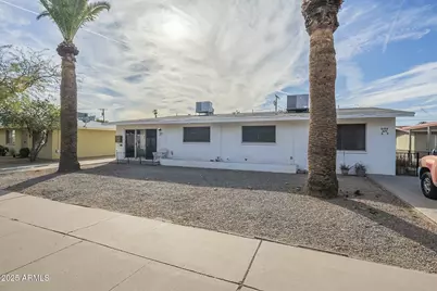 2106 S Granada Drive, Tempe, AZ 85282 - Photo 3