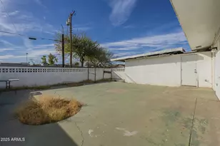 2106 S Granada Dr, Tempe, AZ 85282 - Photo 59