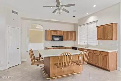 589 N Acacia Drive, Gilbert, AZ 85233 - Photo 11