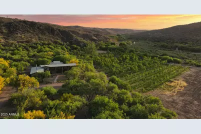 89395 E Aravaipa Road, Winkelman, AZ 85192 - Photo 1