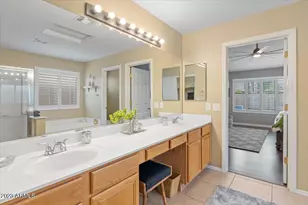 15257 W Hearn Rd, Surprise, AZ 85379 - Photo 17
