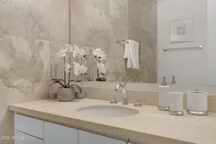 7121 E Rancho Vista Dr, Scottsdale, AZ 85251 - Photo 13