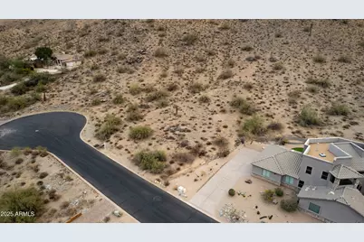 3915 E Melody Drive #18, Phoenix, AZ 85042 - Photo 11