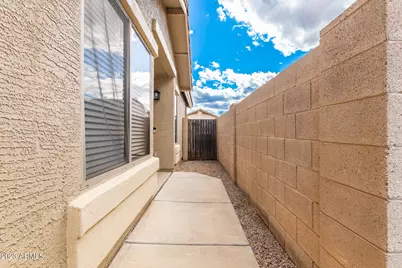 16621 W Belleview Street W, Goodyear, AZ 85338 - Photo 3