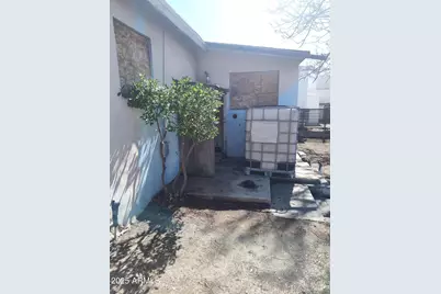3915 E Greer Street, Miami, AZ 85539 - Photo 5