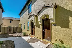 2725 E Mine Creek Rd, Phoenix, AZ 85024 - Photo 3