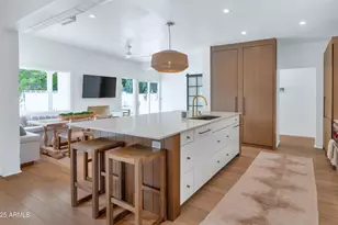 37 Spur Cir, Scottsdale, AZ 85251 - Photo 3