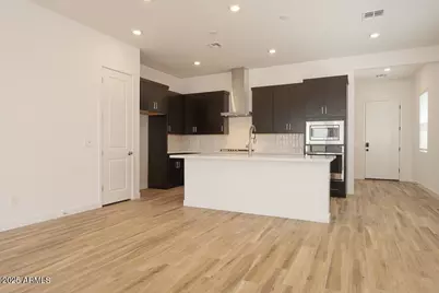 366 E Las Perlas Lane, San Tan Valley, AZ 85140 - Photo 3