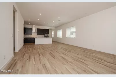 366 E Las Perlas Lane, San Tan Valley, AZ 85140 - Photo 5