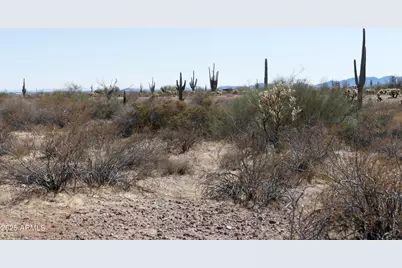 331Xxx W Cloud Road W #32, Wittmann, AZ 85361 - Photo 13