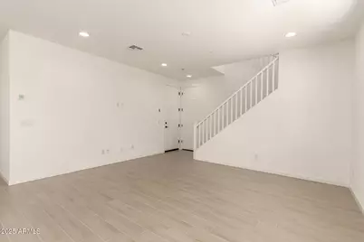 11619 W Green Drive, Youngtown, AZ 85363 - Photo 9