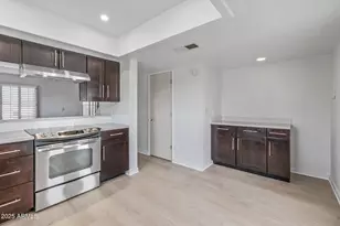 2828 E Waltann Ln, Phoenix, AZ 85032 - Photo 5