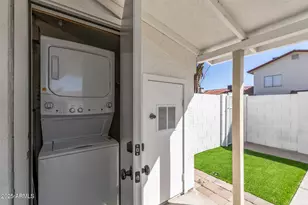 2828 E Waltann Ln, Phoenix, AZ 85032 - Photo 33