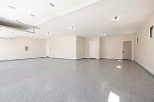 544 E Amber Sun Dr, Phoenix, AZ 85085 - Photo 5