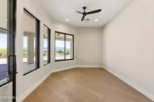544 E Amber Sun Dr, Phoenix, AZ 85085 - Photo 29