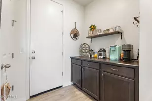 6830 N 88th Dr, Glendale, AZ 85305 - Photo 9