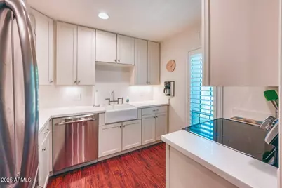 5221 N 24th Street #102, Phoenix, AZ 85016 - Photo 7