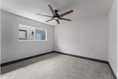 2818 E Malapai Drive, Phoenix, AZ 85028 - Photo 27