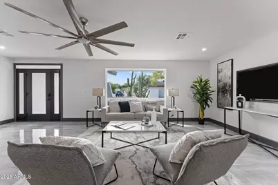 2818 E Malapai Drive, Phoenix, AZ 85028 - Photo 3