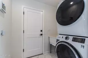 1327 W Glendale Ave, Phoenix, AZ 85021 - Photo 29