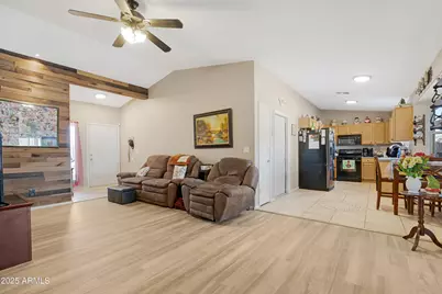 704 W Hess Avenue, Coolidge, AZ 85128 - Photo 7