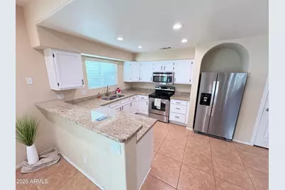 10249 N 12th Place #2, Phoenix, AZ 85020 - Photo 17